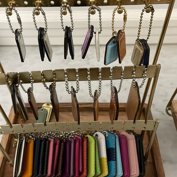 Coach Hang Tags 🤎 Prices Vary 🤎 Bag Charms Fobs Hangtags - Picture 2 of 9